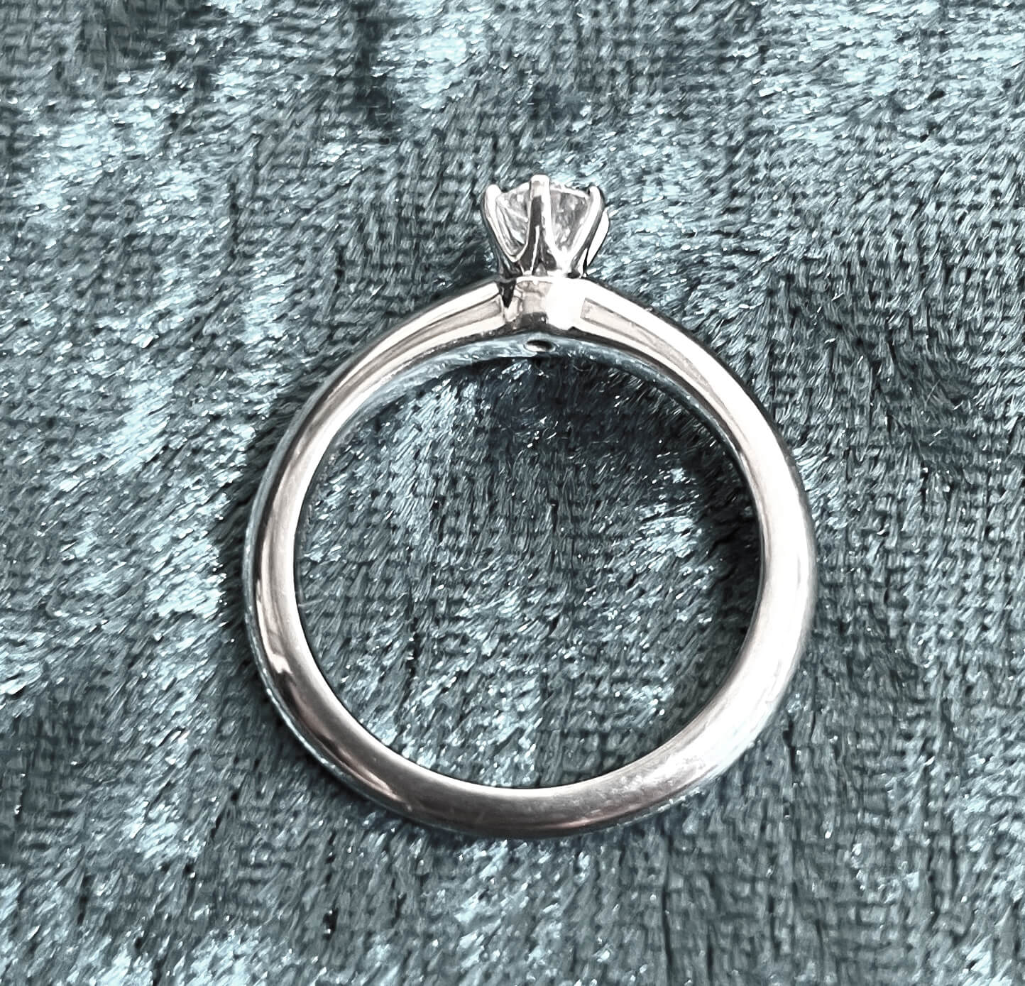 プラチナダイヤの結婚指輪から18kネックレスへのリフォームbefore